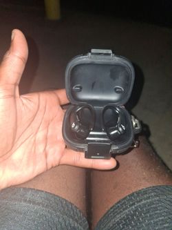 Beats Earbuds Charging Case