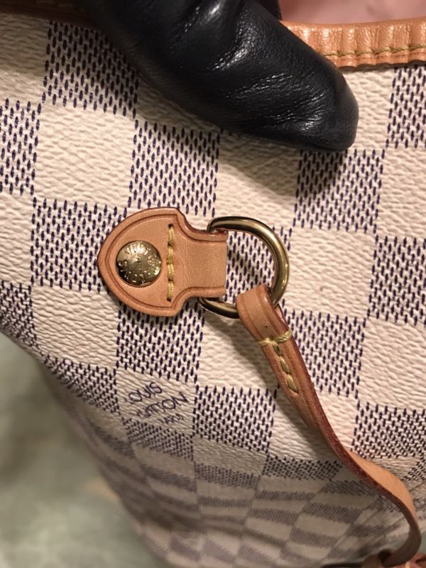 Louis Vuitton Neverfull MM Damier Azur Rose Ballerine for Sale in Canton,  MA - OfferUp