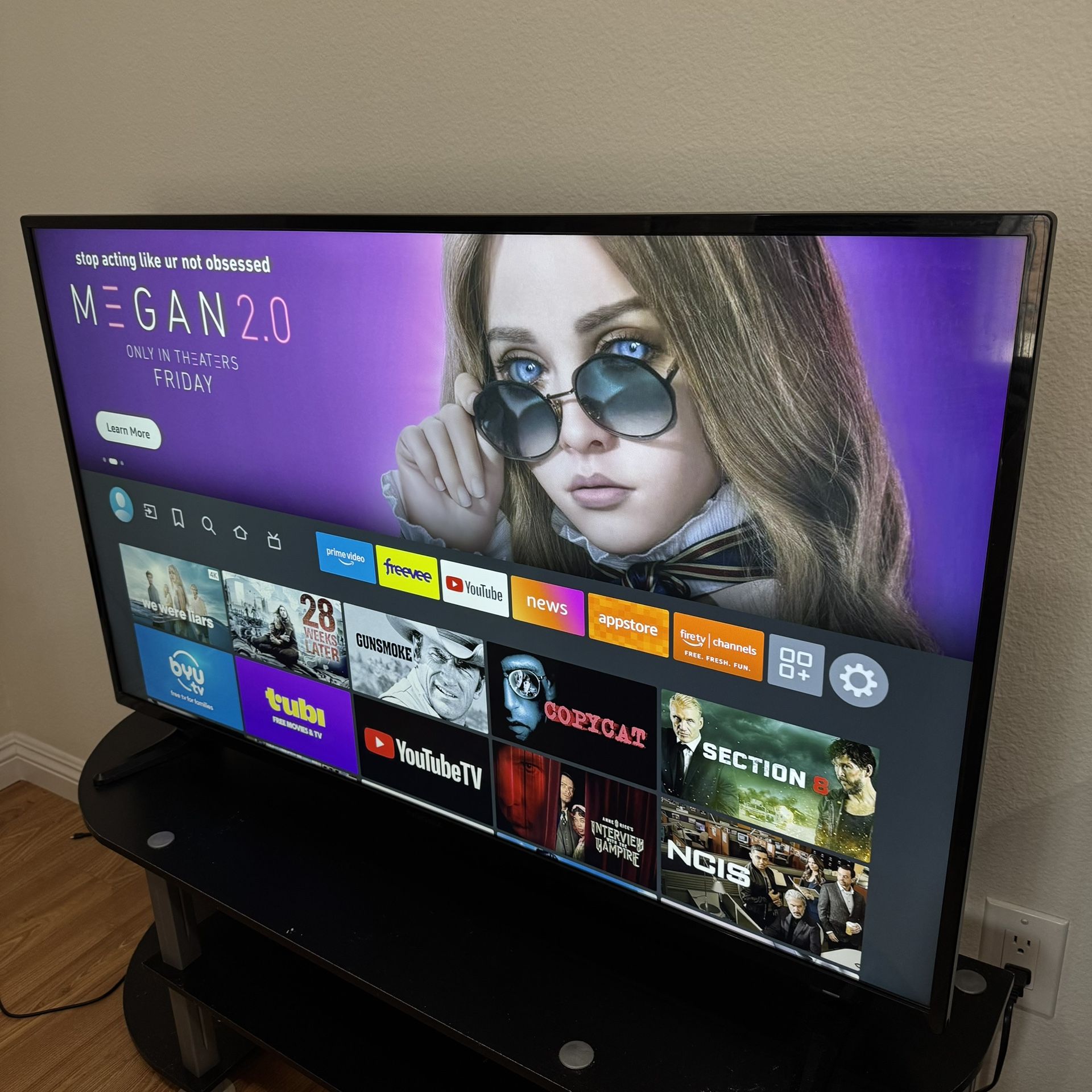 Insignia 50-inch Class F30 Series LED 4K UHD Smart Fire TV with Alexa Voice Remote Perfect Working