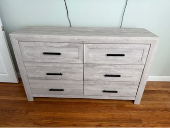 Drawer dresser