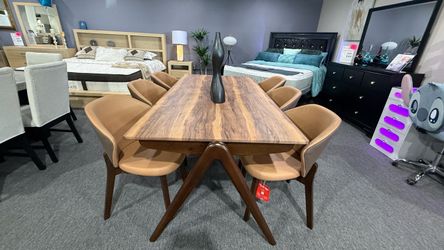 7 PC DINING TABLE