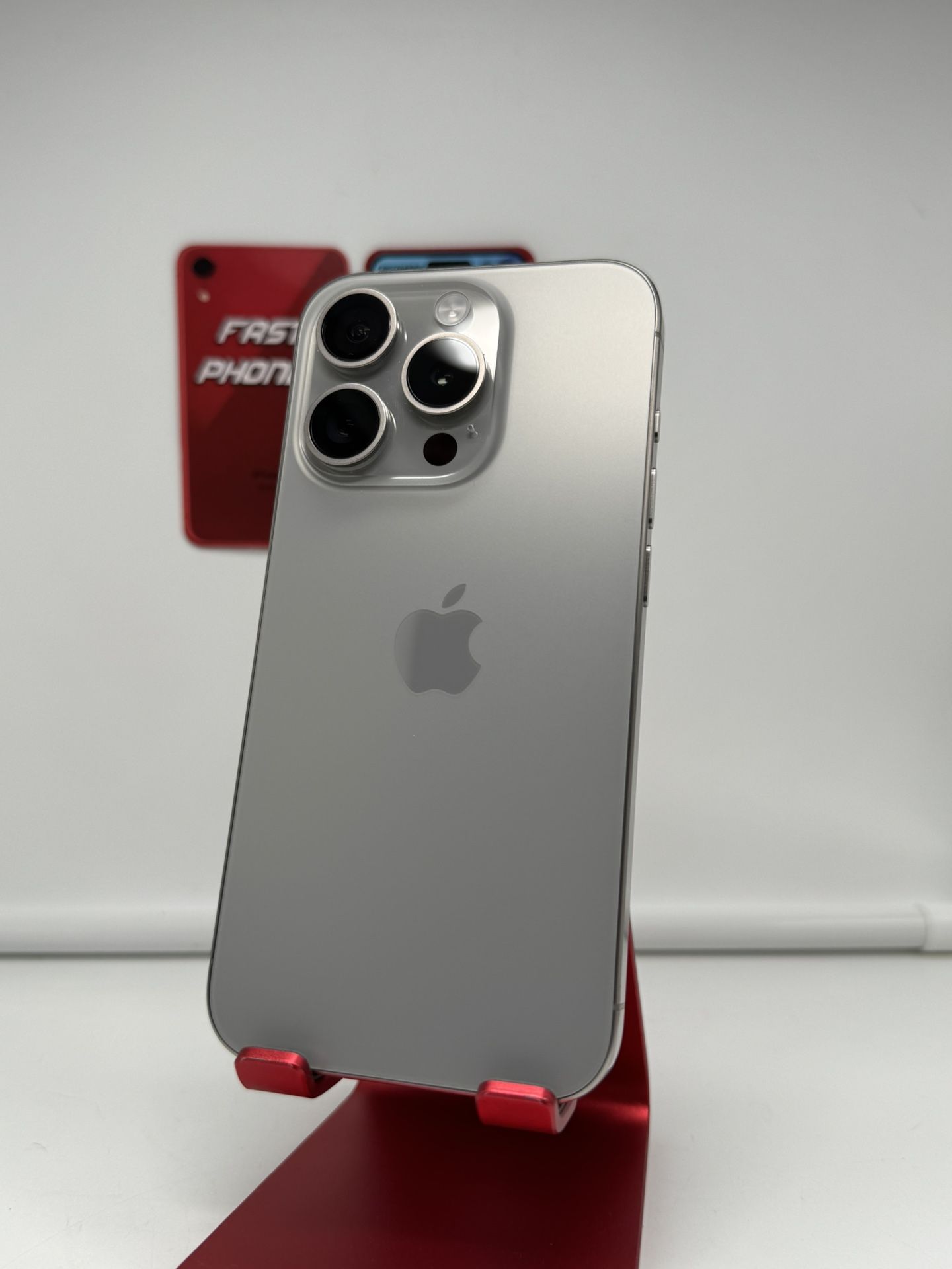 Apple iPhone 15 PRO 1TB UNLOCKED Natural Titanium