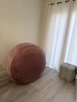 Moving sale