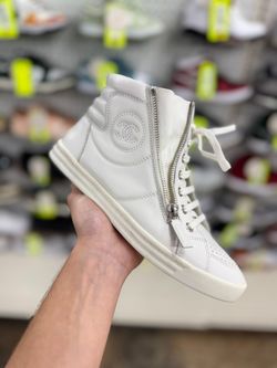 CHANEL WHITE HIGH-TOP SIZE 6.5 SNEAKERS USED ENTRUPY VERIFIED