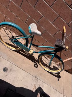 Huffy Cranbrook 24in Women's Beach Cruiser Bicycle