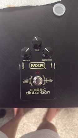 MXR classic distortion electric guitar pedal