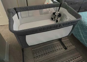 Mika micky bassinet