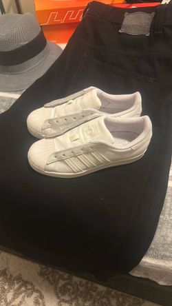 Women’s Adidas superstars all white