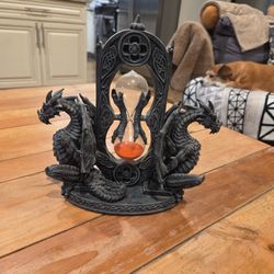 Dragon hourglass
