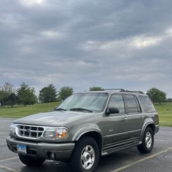 2001 Ford Explorer
