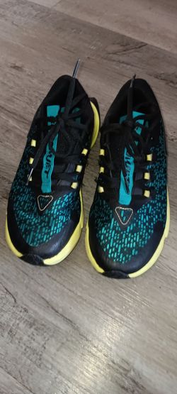 Under Armour sneakers. Size 3.5Y