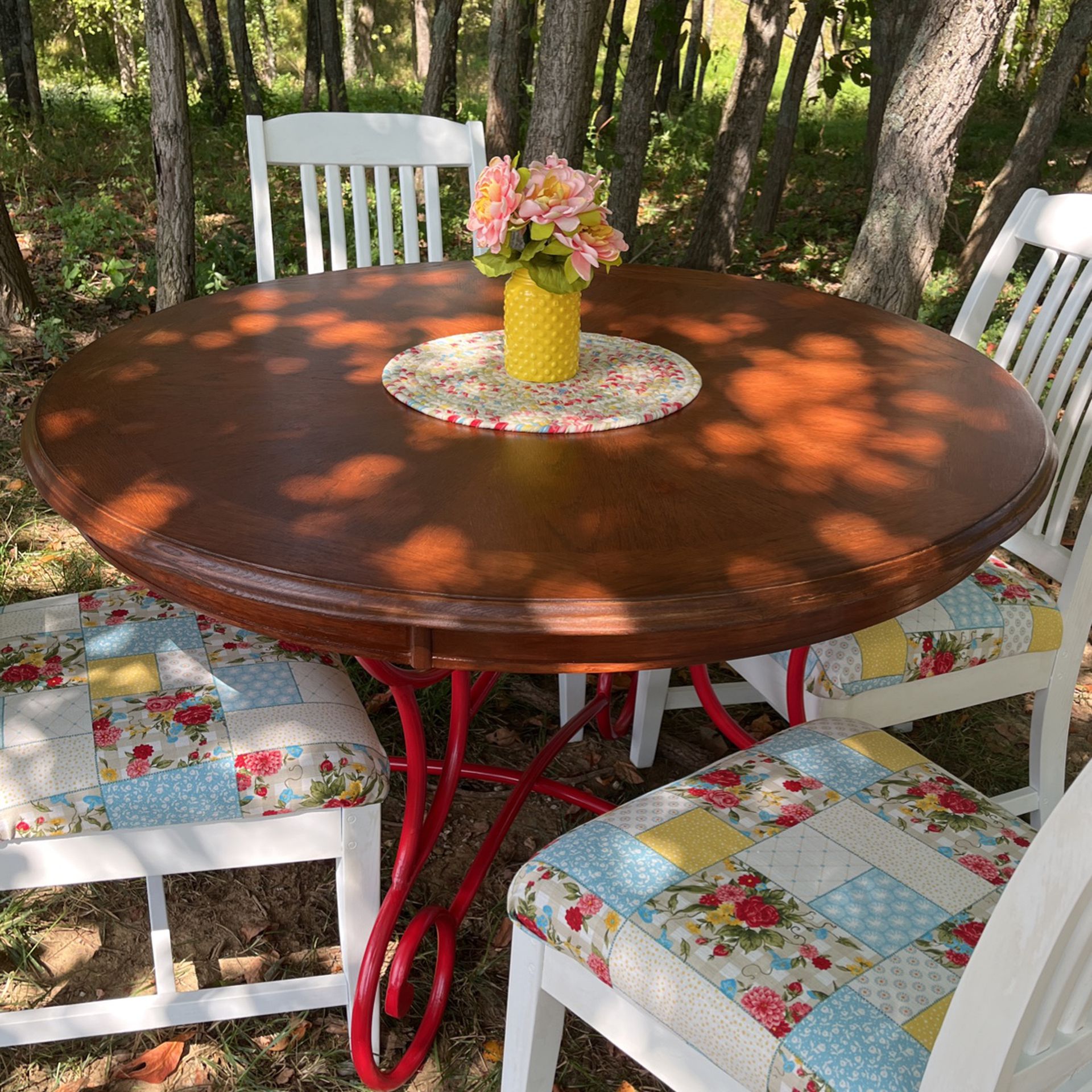 Dinette Set /table and chairs 