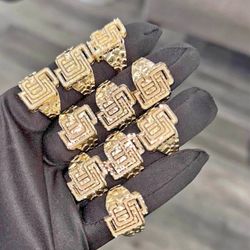 Brand new 14kt solid gold SD nugget ring padres