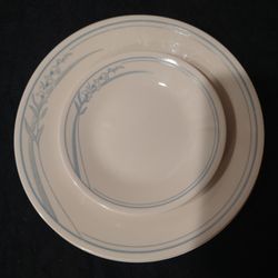 Vintage Corelle Blue Lilly 6 Piece Plate Set