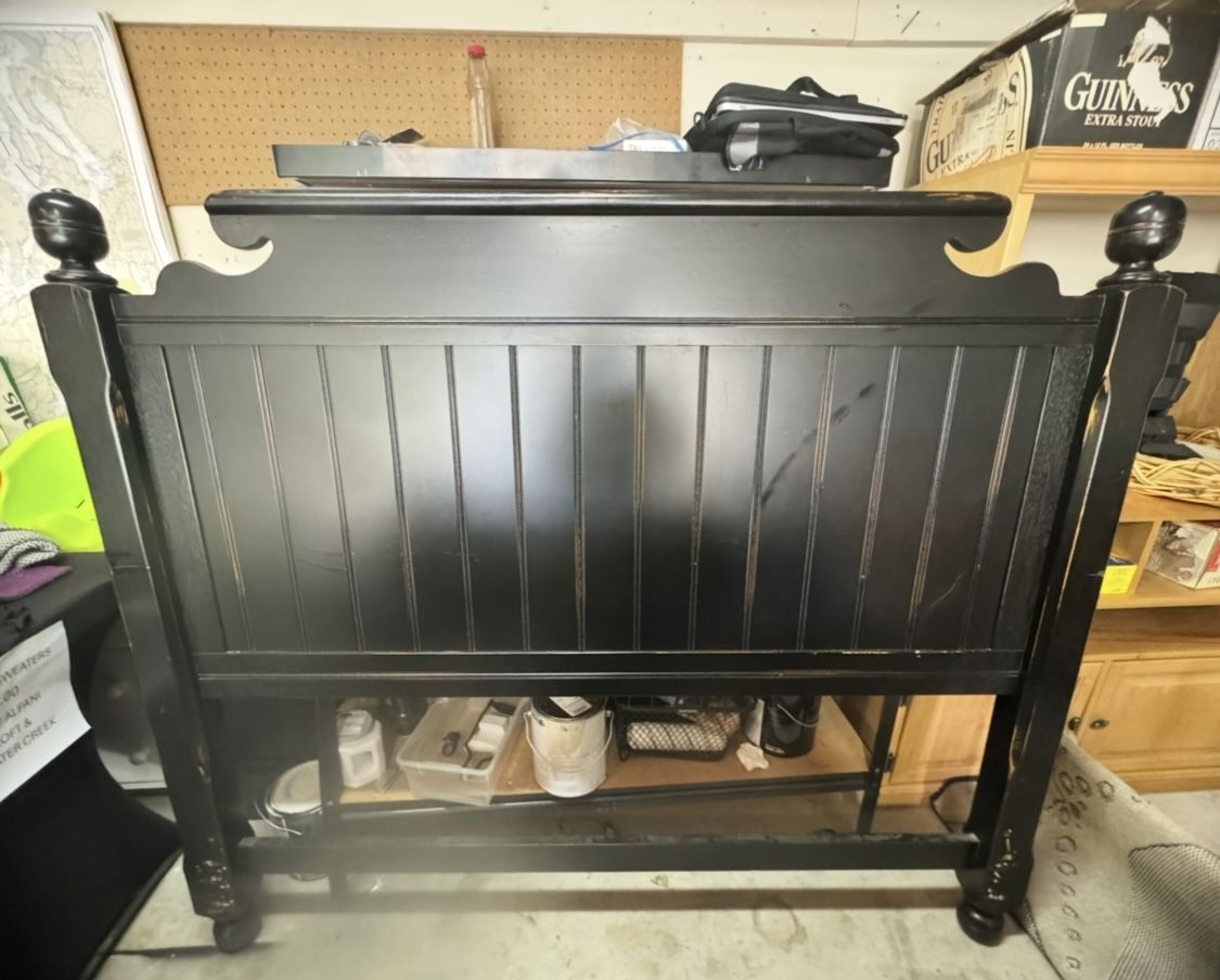 Farmhouse Queen Bedroom headboard & matching Dresser | 7 drawers