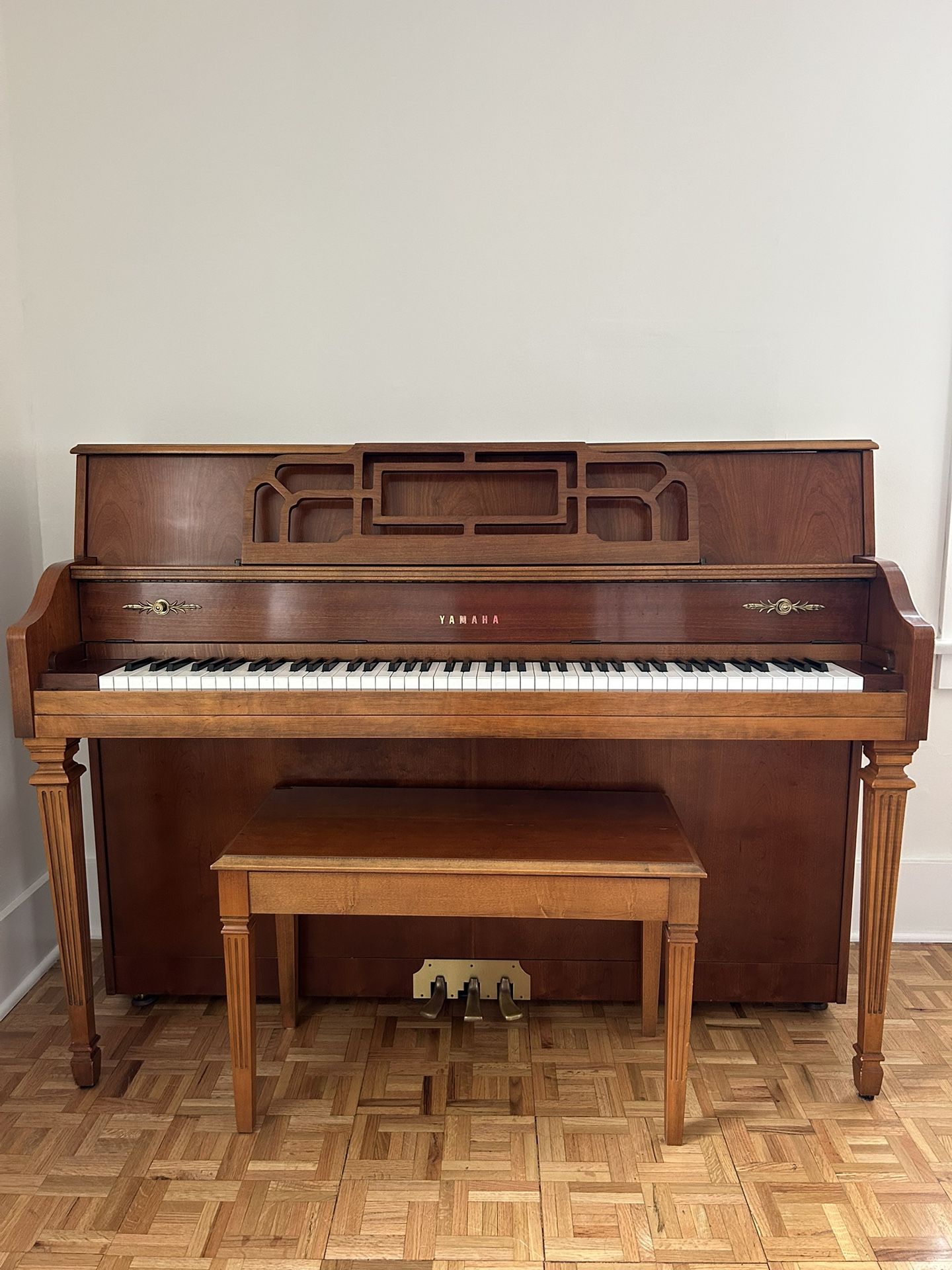 Yamaha M 500 Upright Piano With Bench