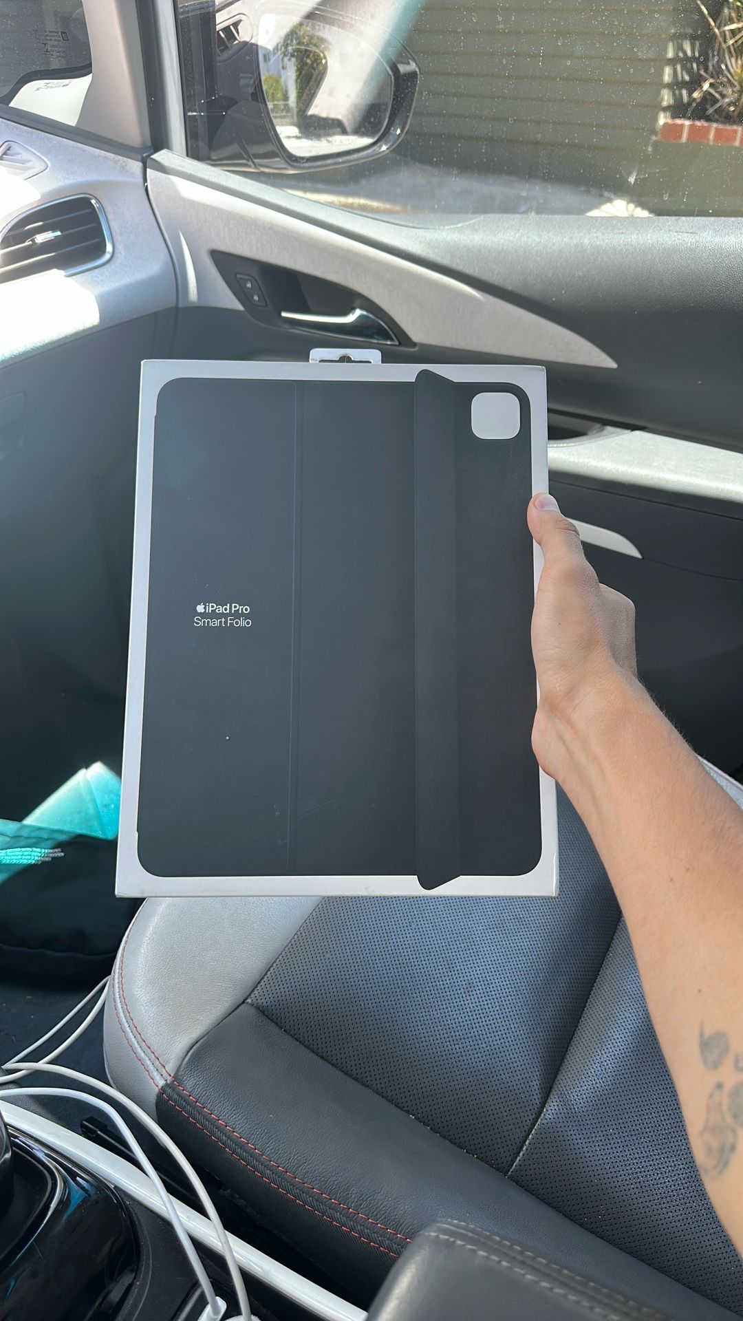 Brand New Sealed iPad Pro Smart Folio 13 Inch