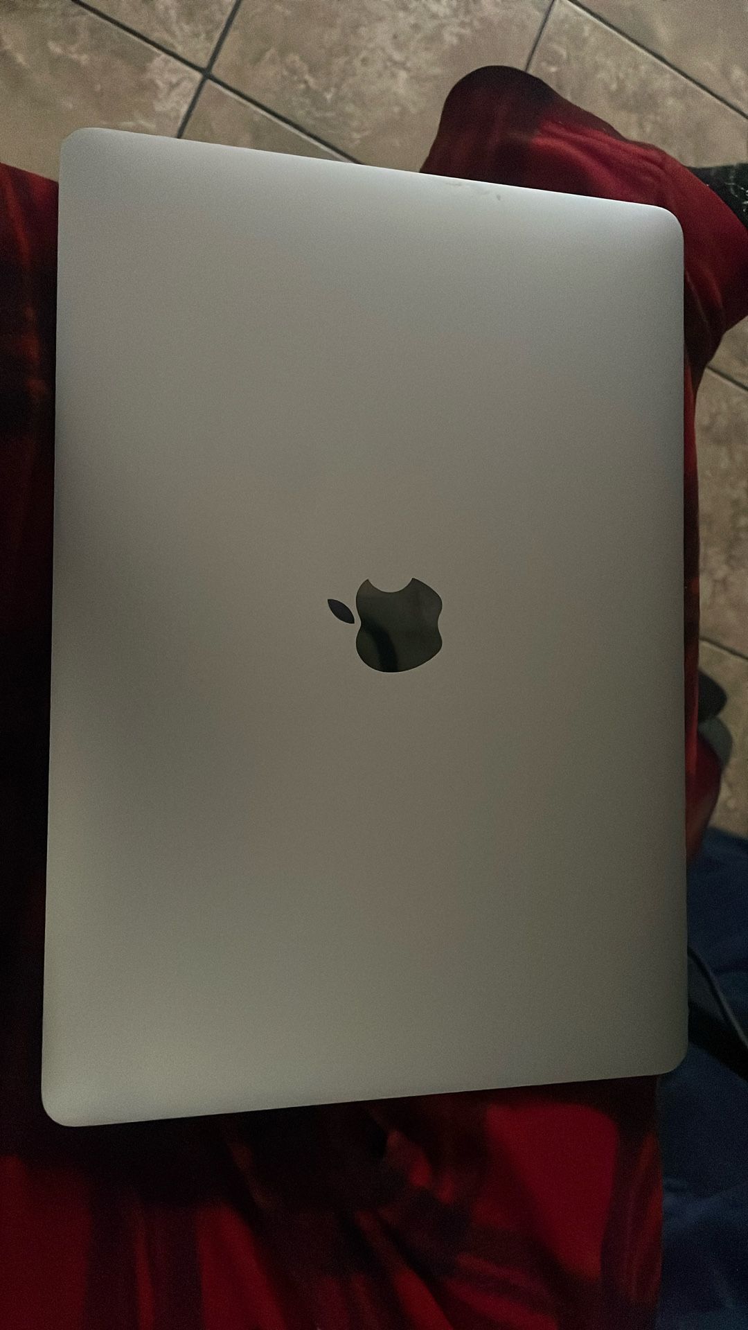 Selling my Apple MacBook Pro 13