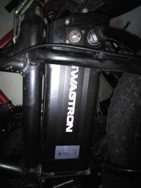 Swagtron EB6 Off Road Electric Bike 3 1/2" Wide T