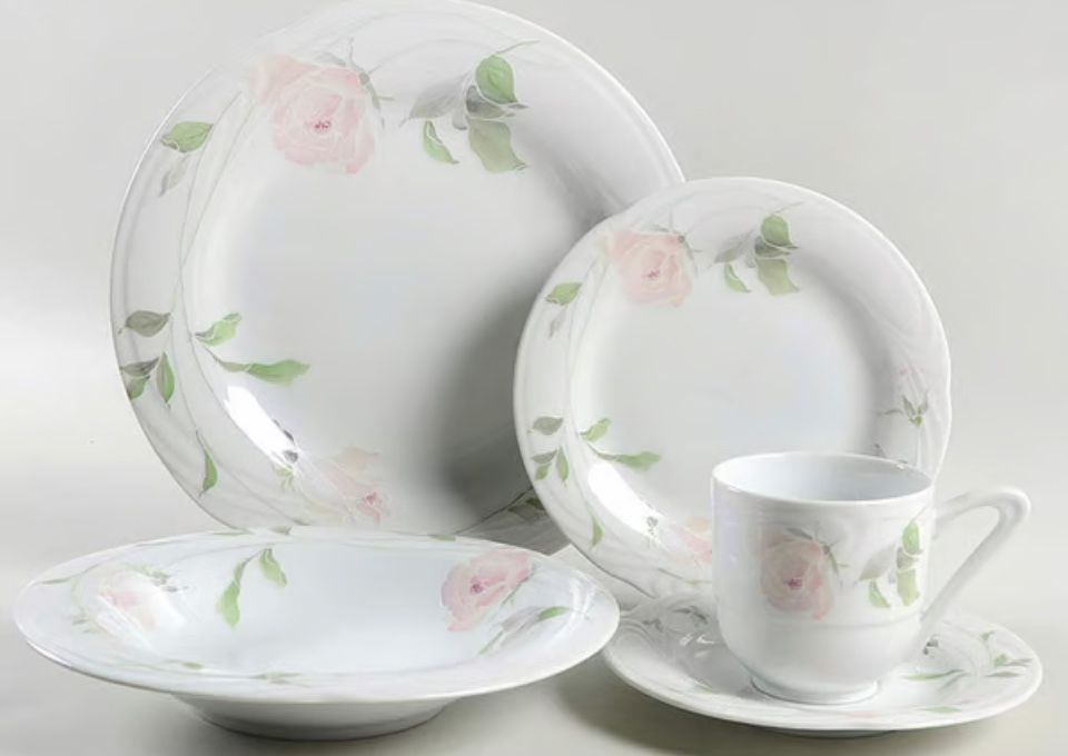 Total Dinner Service (5pc.) Sango (Discontinued/Rare) Sculpture Rose Pattern
