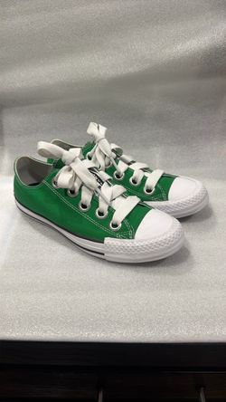 Converse women’s 8.5