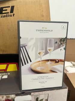 Champagne glass set