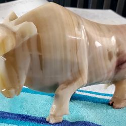 Carved Bull Onyx Carved Marble Stone Sculpture 11" Figure Statue Clean