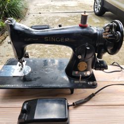 Singer Sewing Machine