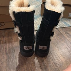 UGG Maddi Black