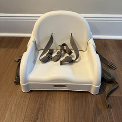 Graco Toddler booster seat for table