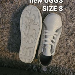 Uggs Size 8 New