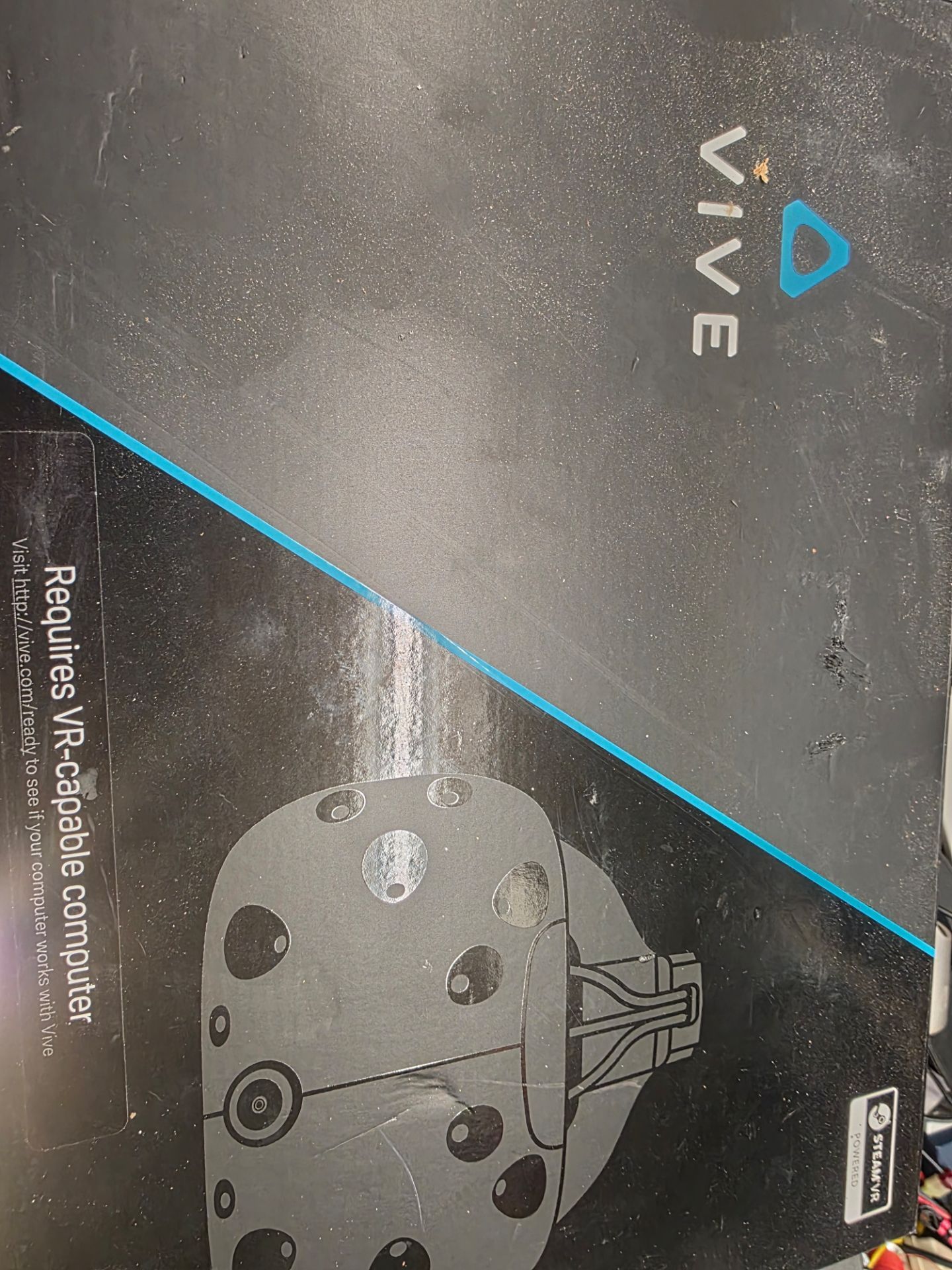 HTC Vive PC & Console VR Headset Black 99HALN002-00 Requires VR-capable Computer
Pre owned with little signs of usage
Feel free to bring your lapto