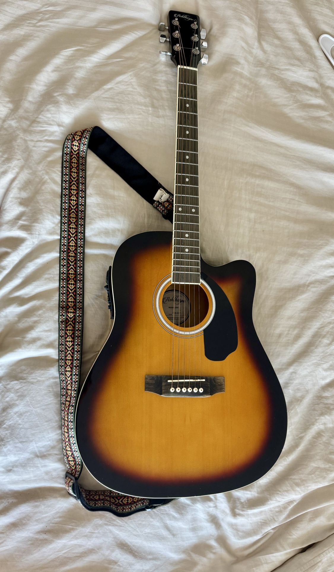 Ashthorpe Acoustic/electric Guitar