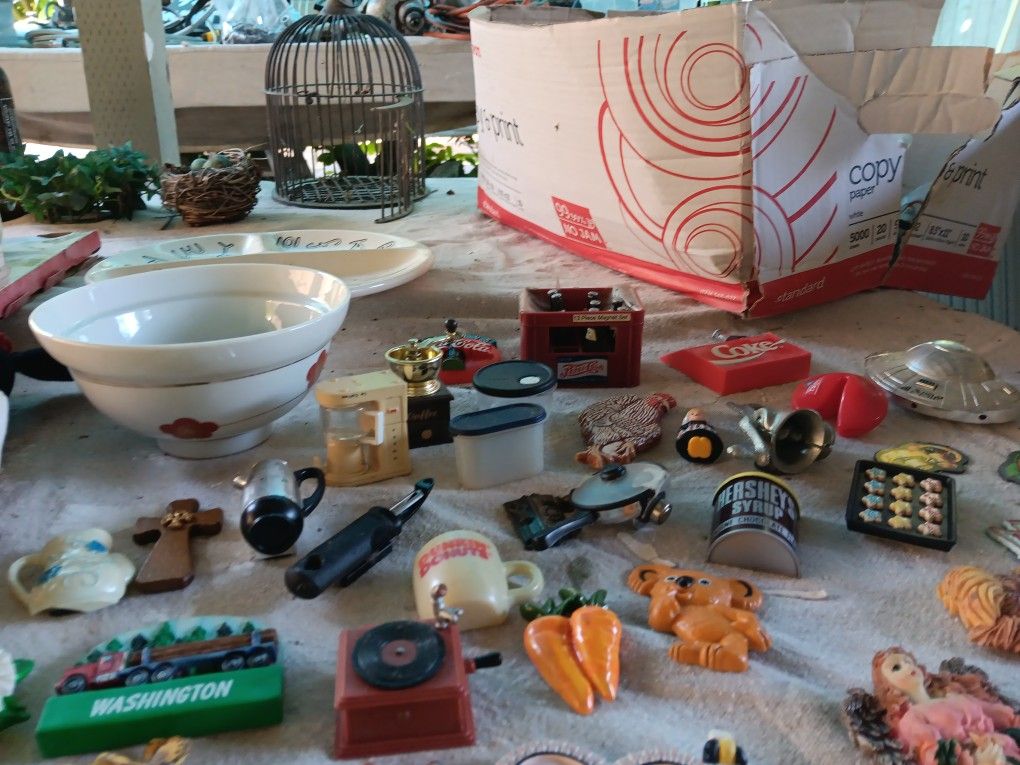 Antique/vintage Fridge Magnets