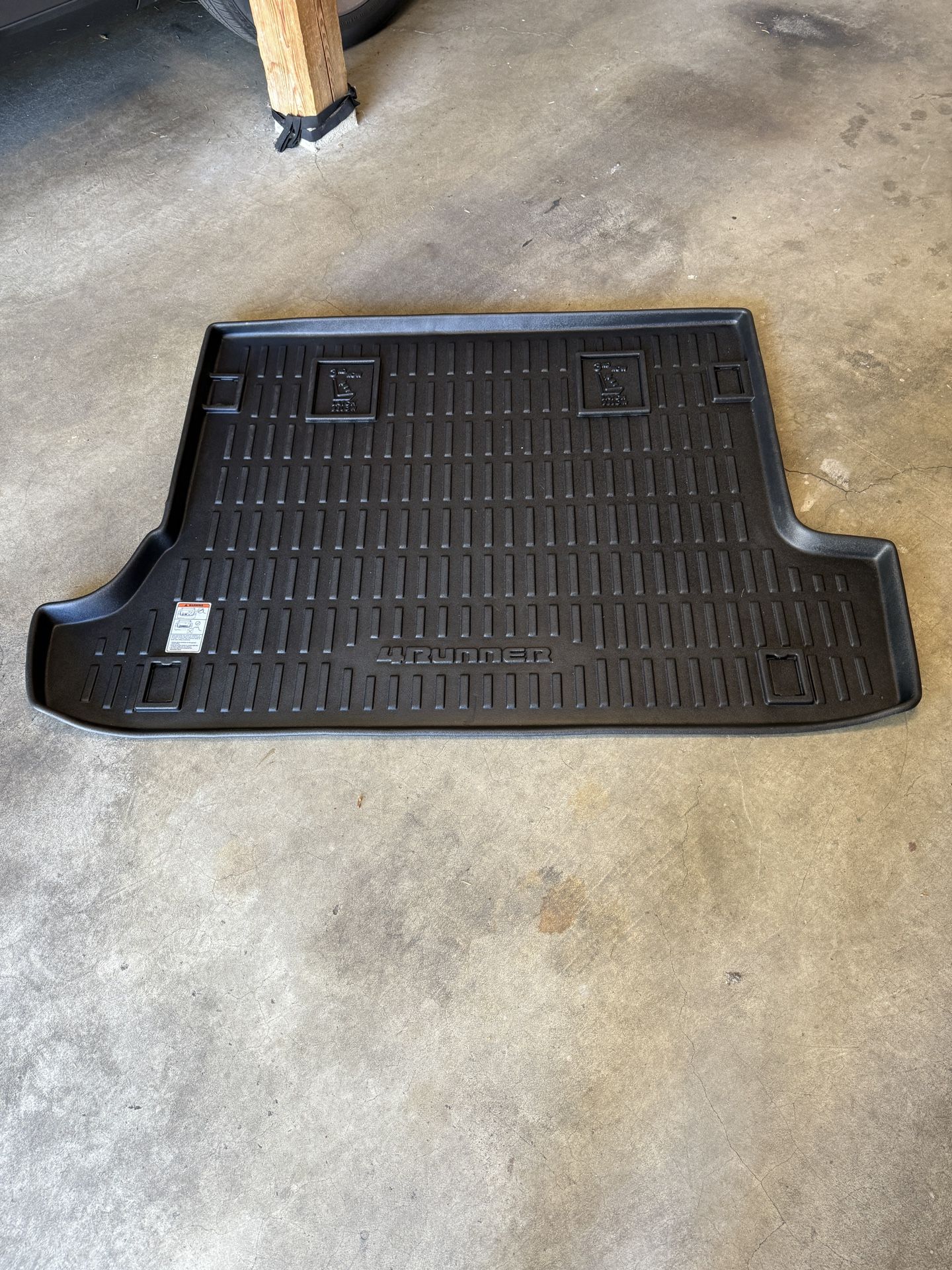 Already Pending Pick Up:FREE Toyota 4 Runner 5th gen OEM back cargo floor mat