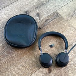 Wireless Jabra Headset With Dongle And Case