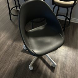 Small Chair 
