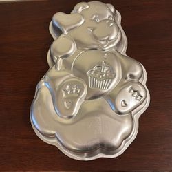 Never Used Cake Pan, Care Bear