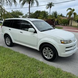 2003 Isuzu Axiom
