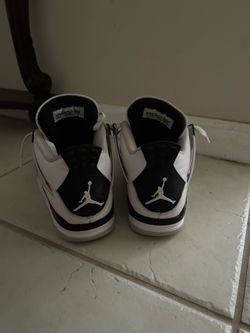 Jordan 4s Military Blacks