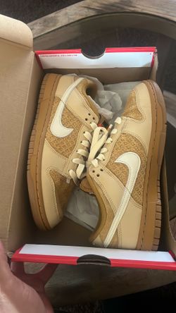 NIKE DUNK LOW RETRO SIZE 8 MEN