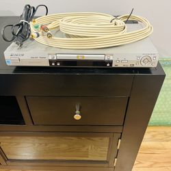 Pioneer MP3 and DVD player model DV – 271