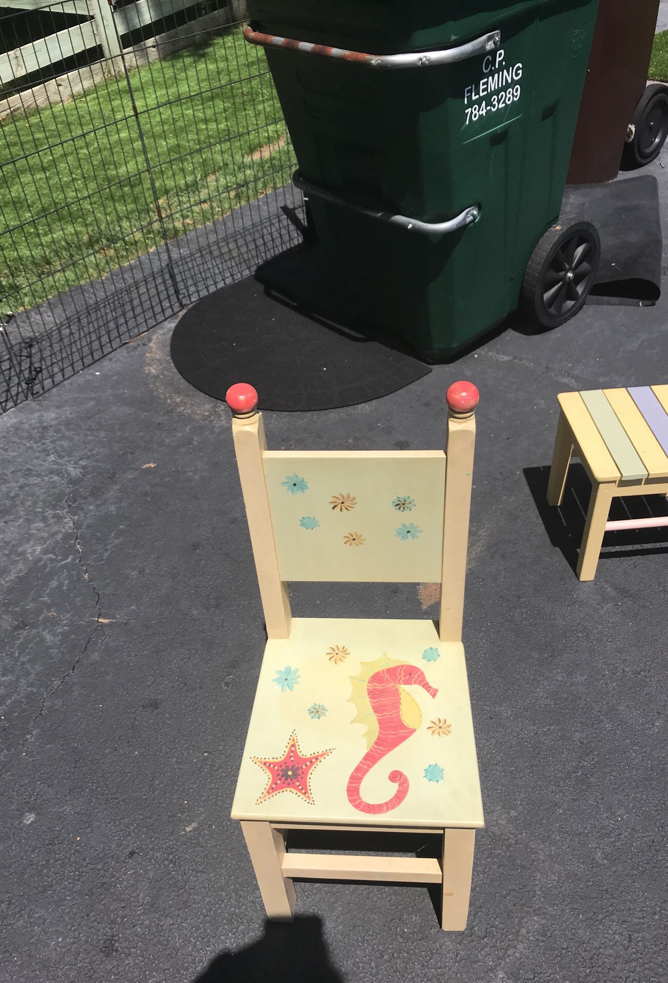 Seahorse theme children’s chair