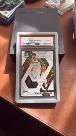 Victor Wembanyama - White Sparkle PSA 10 - pop 5