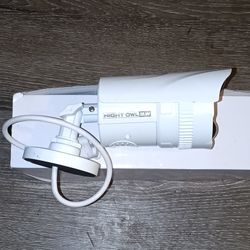 Wi-Fi IP Plug In 1080p Spotlight Camera with 2-Way Audio and Audio Alerts and Siren - White