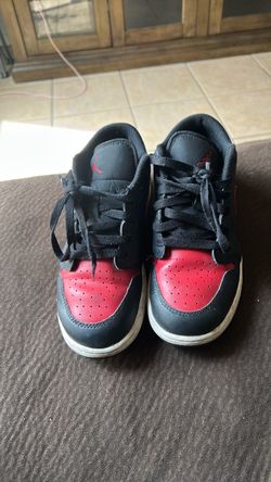 Air Jordan 1 Low Bred Sneakers