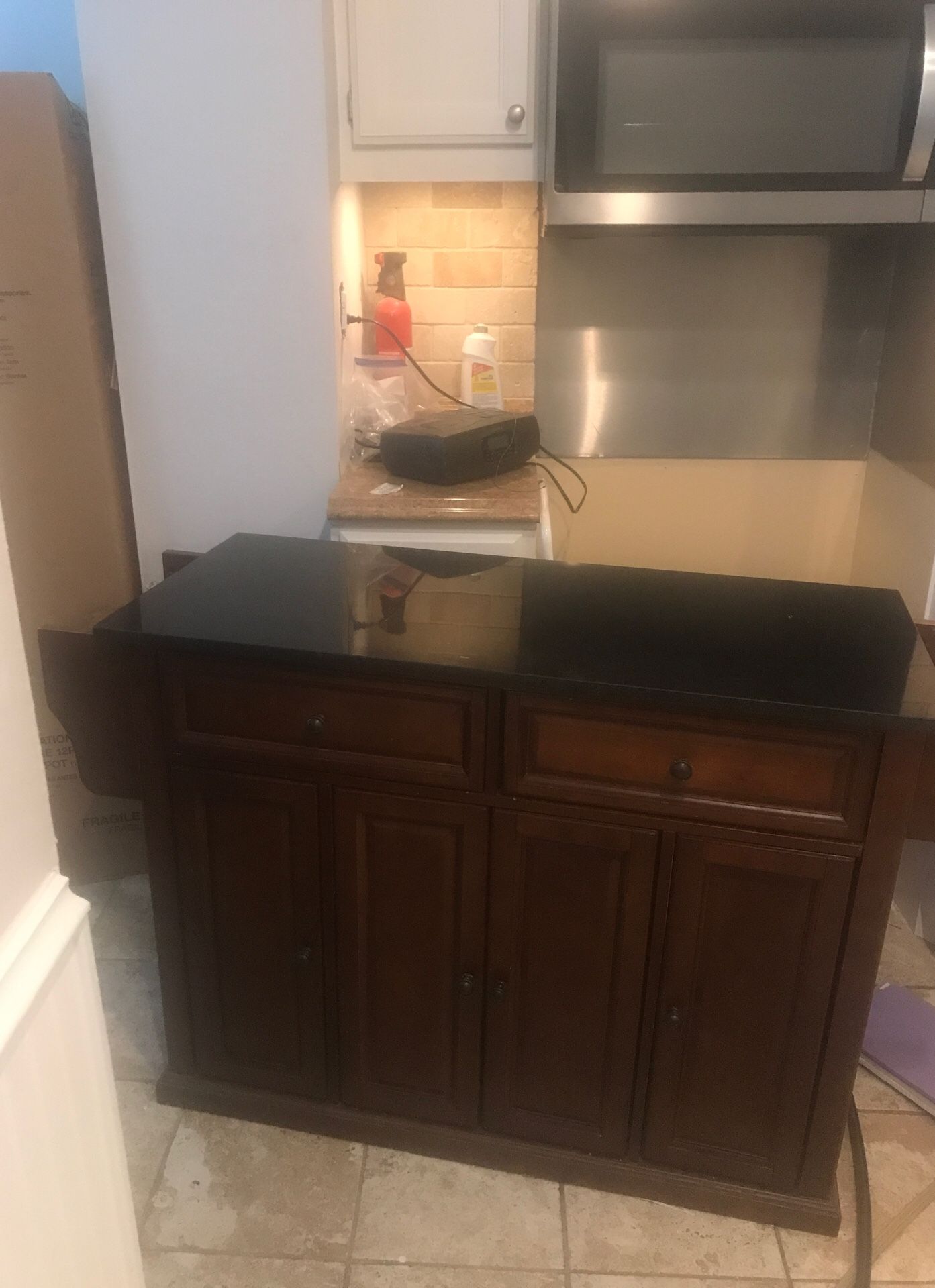 Kitchen island,