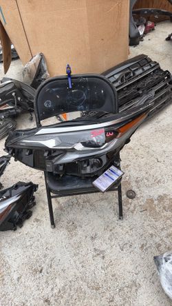Sienna headlight 2023 xenon