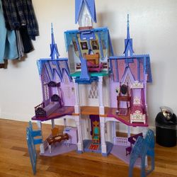 Frozen Castle 