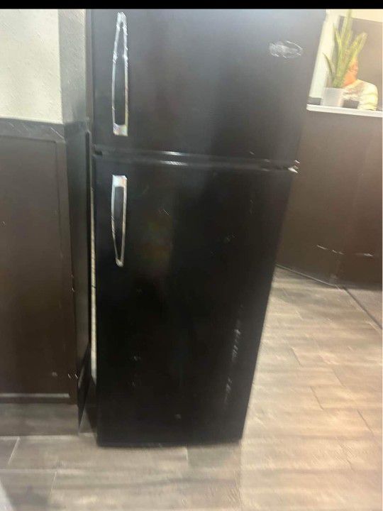 Medium Sized Refrigerator 